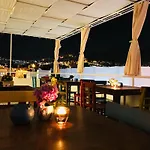 Halikarnas מלון 3*